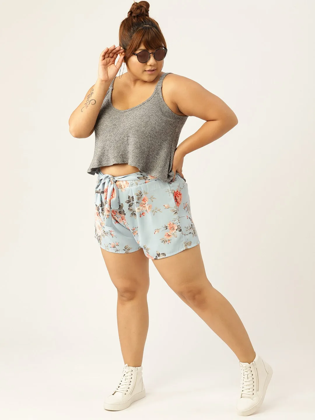 Berrylush Curve Women Blue & Pink Floral Printed High-Rise Shorts