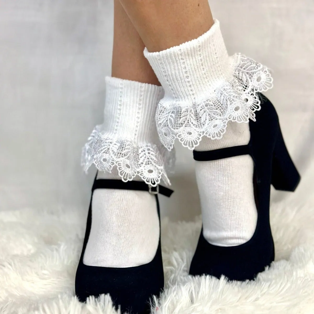 BLOSSOM  lace cuff socks - white