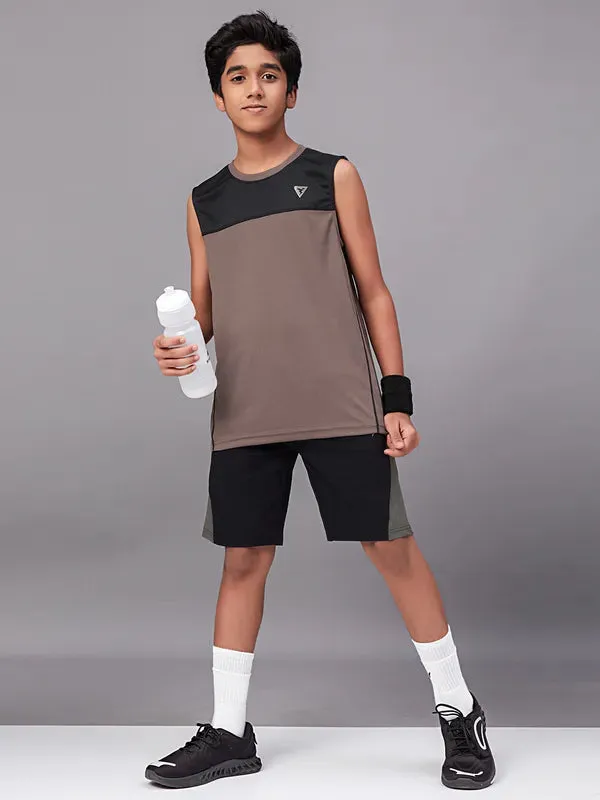 Boys Colorblock Slim Fit Crew Neck T-shirt with TECHNO GUARD