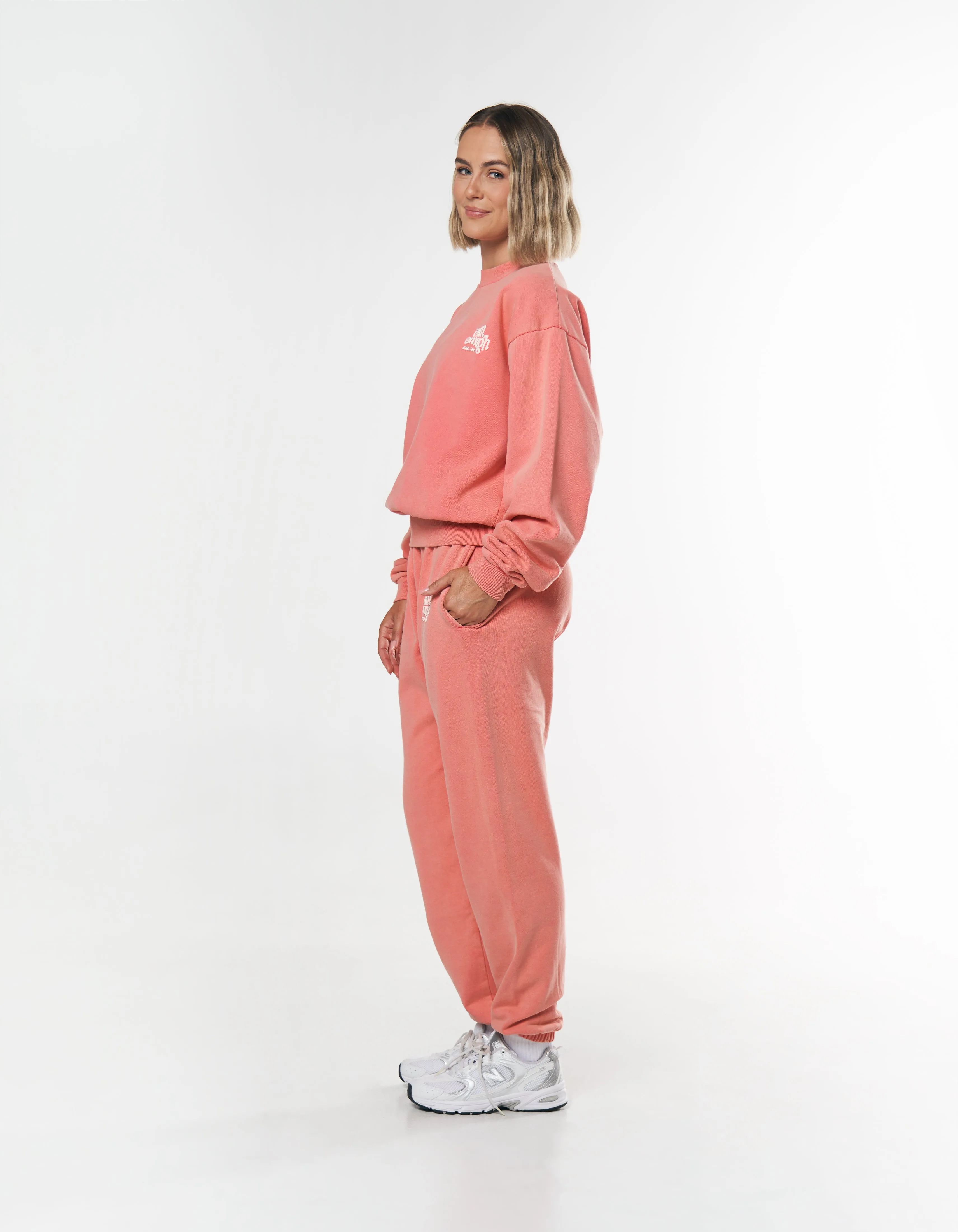 Kic Joggers - Dark Pink