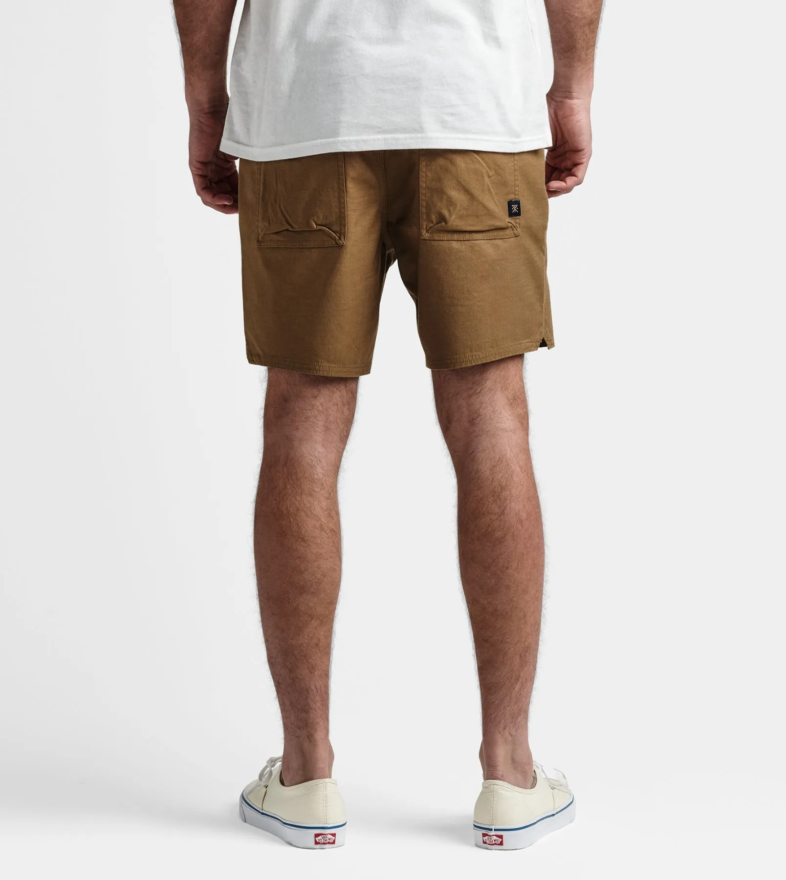 Layover Traveler Shorts 17"