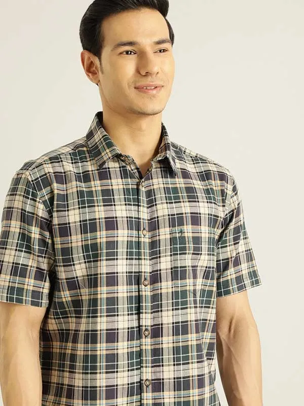 Men Checked Half Sleeve Cotton Shirt