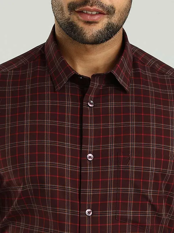 Men Checked Half Sleeve Cotton Shirt