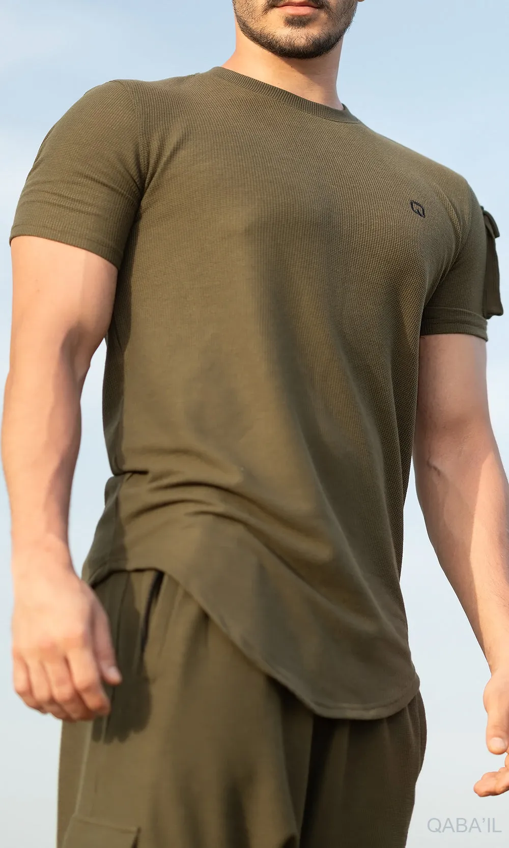 QL IGO Relaxed Cargo Shorts and T-Shirt Set in Dark Khaki