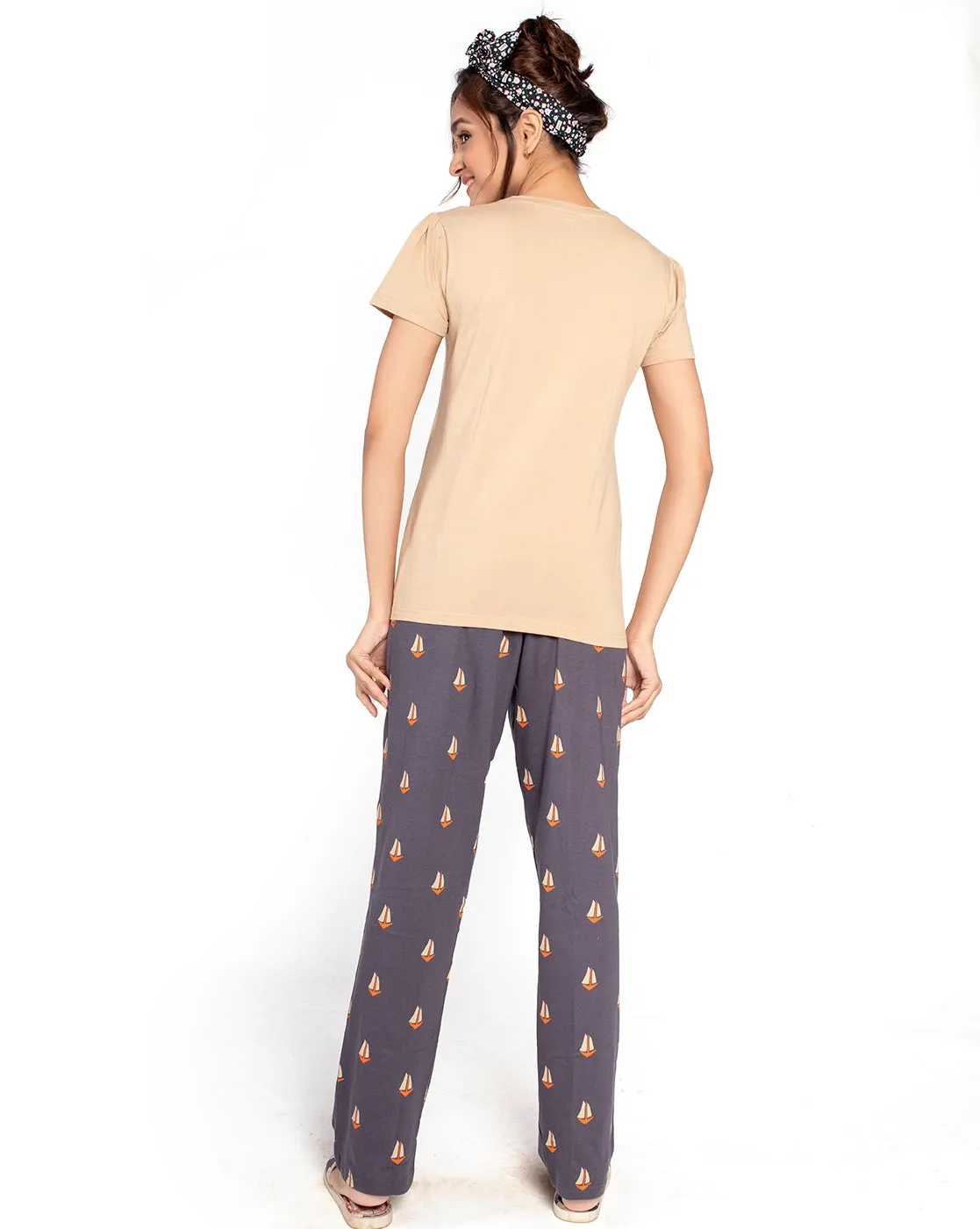 Ventra Women Life Is Journey Nightwear