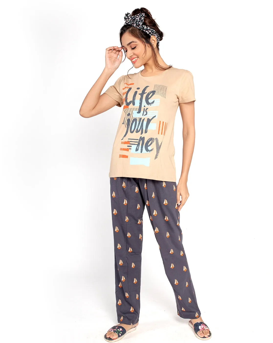 Ventra Women Life Is Journey Nightwear